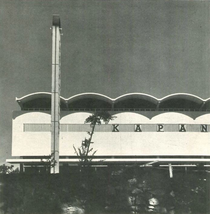 ΕΡΓΟΣΤΑΣΙΟ ΑΕΡΙΟΥΧΩΝ ΠΟΤΩΝ ΣΤΟ ΛΟΥΤΡΑΚΙ